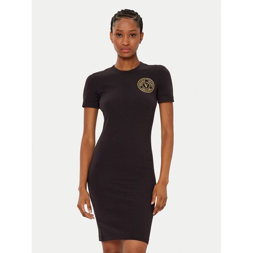 Versace Jeans Couture Sukienka codzienna 78HAOT00 Czarny Slim Fit ze sklepu MODIVO w kategorii Sukienki - zdjęcie 182597191