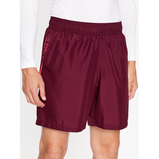 Under Armour Szorty sportowe Ua Woven Graphic Shorts 1370388 Bordowy Loose Fit ze sklepu MODIVO w kategorii Spodenki męskie - zdjęcie 182597444