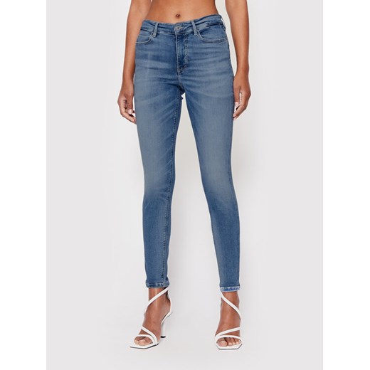 Guess Jeansy W2YA46 D4Q01 Niebieski Skinny Fit ze sklepu MODIVO w kategorii Jeansy damskie - zdjęcie 182598162