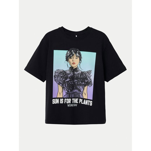NAME IT T-Shirt Farra Wednesday 13240881 Czarny Standard Fit ze sklepu MODIVO w kategorii Bluzki dziewczęce - zdjęcie 182599542
