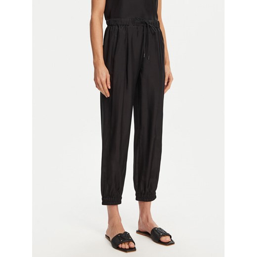 Marella Spodnie materiałowe Abetaia 2513131095 Czarny Relaxed Fit ze sklepu MODIVO w kategorii Spodnie damskie - zdjęcie 182600321