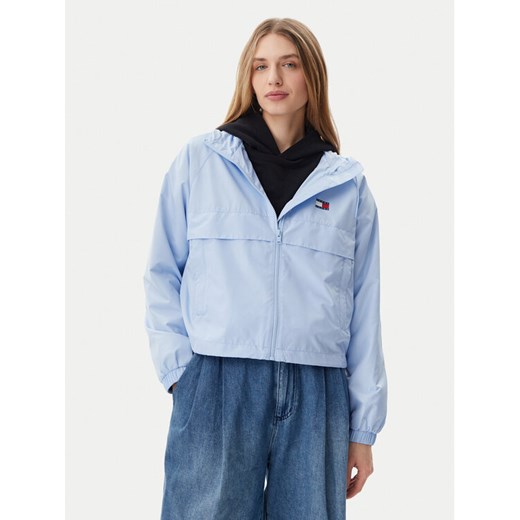 Tommy Jeans Wiatrówka Essential DW0DW20672 Błękitny Relaxed Fit ze sklepu MODIVO w kategorii Kurtki damskie - zdjęcie 182600804