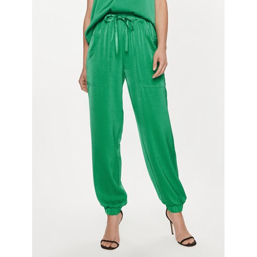 Vero Moda Spodnie materiałowe Marys Dana 10300405 Zielony Loose Fit ze sklepu MODIVO w kategorii Spodnie damskie - zdjęcie 182601903