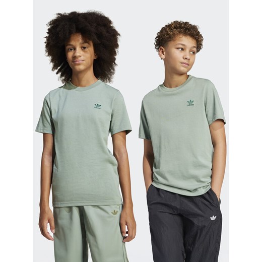 adidas T-Shirt JC8418 Zielony Regular Fit ze sklepu MODIVO w kategorii T-shirty chłopięce - zdjęcie 182602391