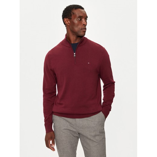 Tommy Hilfiger Sweter Essential MW0MW37331 Bordowy Regular Fit ze sklepu MODIVO w kategorii Swetry męskie - zdjęcie 182602522