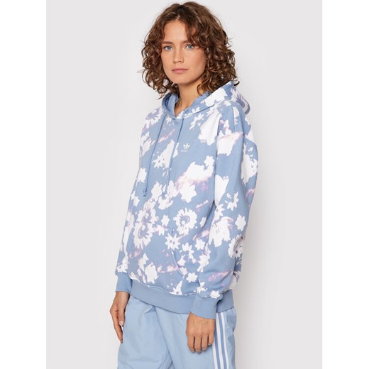 adidas Bluza H20441 Błękitny Relaxed Fit ze sklepu MODIVO w kategorii Bluzy damskie - zdjęcie 182603721