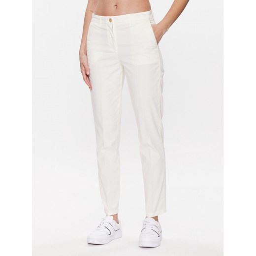 Tommy Hilfiger Chinosy WW0WW37763 Écru Slim Fit ze sklepu MODIVO w kategorii Spodnie damskie - zdjęcie 182604751