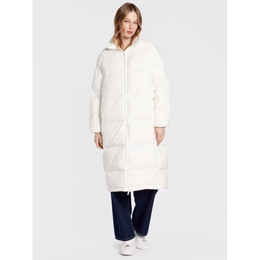 Calvin Klein Kurtka puchowa Seamless Lofty K20K204691 Écru Regular Fit ze sklepu MODIVO w kategorii Kurtki damskie - zdjęcie 182604914