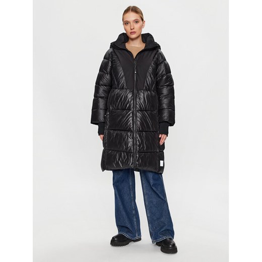 Didriksons Kurtka zimowa Andrea 504308 Czarny Oversize ze sklepu MODIVO w kategorii Kurtki damskie - zdjęcie 182605024