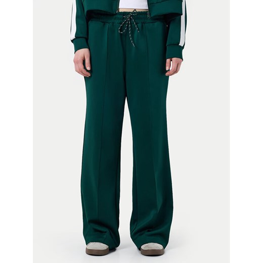 Noisy May Spodnie materiałowe Jenna 27031526 Zielony Relaxed Fit ze sklepu MODIVO w kategorii Spodnie damskie - zdjęcie 182606621