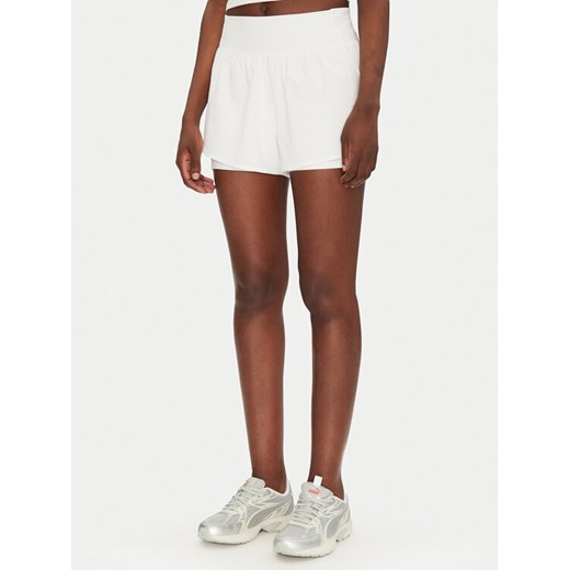 Under Armour Szorty sportowe Vanish 2in1 1376936 Biały Regular Fit ze sklepu MODIVO w kategorii Szorty - zdjęcie 182606640