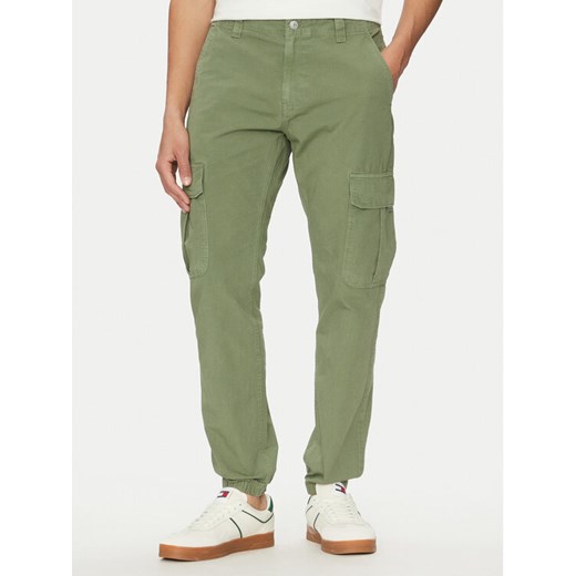 Tommy Jeans Joggery Ryan DM0DM20284 Zielony Regular Fit ze sklepu MODIVO w kategorii Spodnie męskie - zdjęcie 182607194