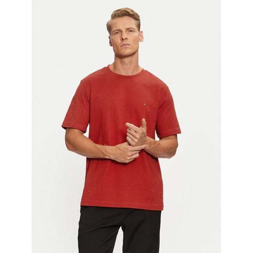 Tommy Hilfiger T-Shirt Essential MW0MW37267 Czerwony Regular Fit ze sklepu MODIVO w kategorii T-shirty męskie - zdjęcie 182607411