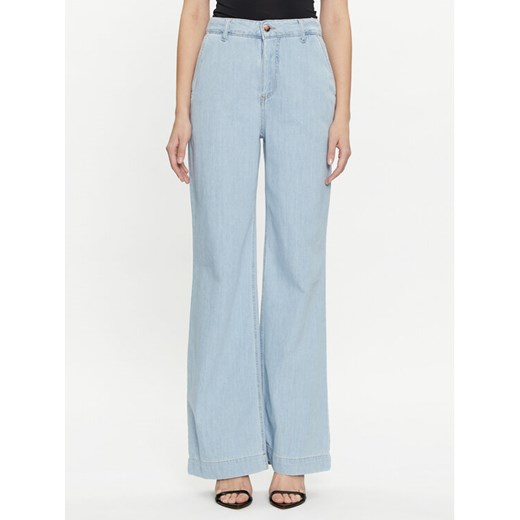 Rinascimento Jeansy CFC0117534003 Niebieski Relaxed Fit ze sklepu MODIVO w kategorii Jeansy damskie - zdjęcie 182608890