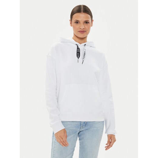 Tommy Jeans Bluza Logo Drawcord DW0DW17794 Biały Boxy Fit ze sklepu MODIVO w kategorii Bluzy damskie - zdjęcie 182609544