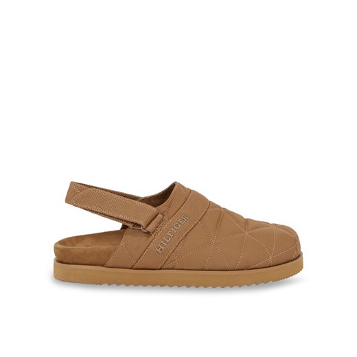 Tommy Hilfiger Klapki Warm Hilfiger Mule Sandal FM0FM04773 Brązowy ze sklepu MODIVO w kategorii Kapcie męskie - zdjęcie 182609614