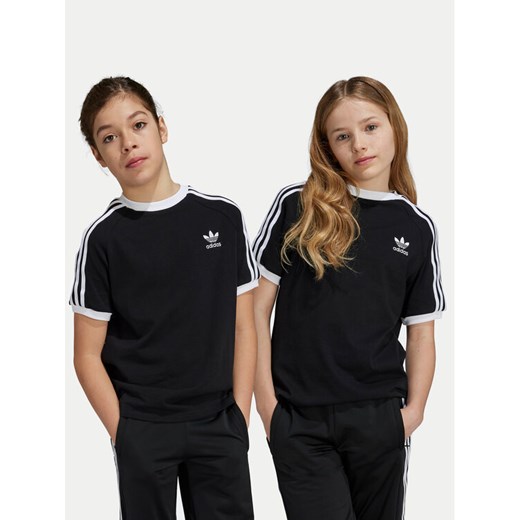adidas T-Shirt 3-Stripes IX7626 Czarny Relaxed Fit ze sklepu MODIVO w kategorii T-shirty chłopięce - zdjęcie 182610761