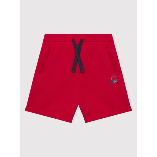 United Colors Of Benetton Szorty sportowe 3J68I0638 Czerwony Regular Fit ze sklepu MODIVO w kategorii Spodenki chłopięce - zdjęcie 182610812