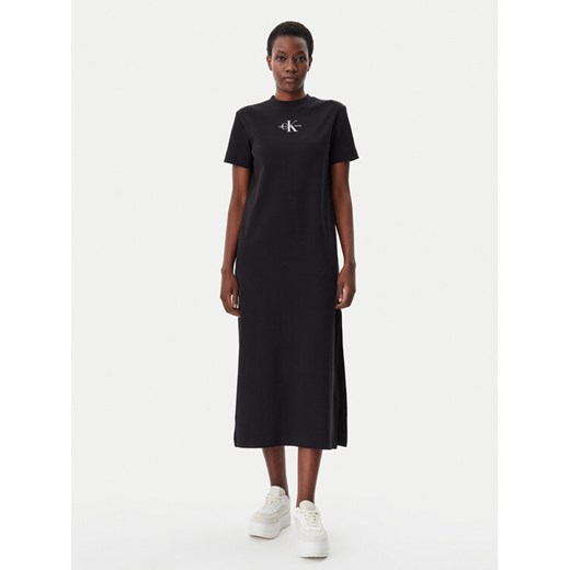 Calvin Klein Jeans Sukienka codzienna Monologo J20J225543 Czarny Regular Fit ze sklepu MODIVO w kategorii Sukienki - zdjęcie 182610823
