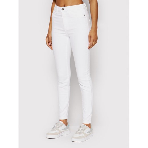 Noisy May Jeansy Callie 27015706 Biały Skinny Fit ze sklepu MODIVO w kategorii Jeansy damskie - zdjęcie 182612200