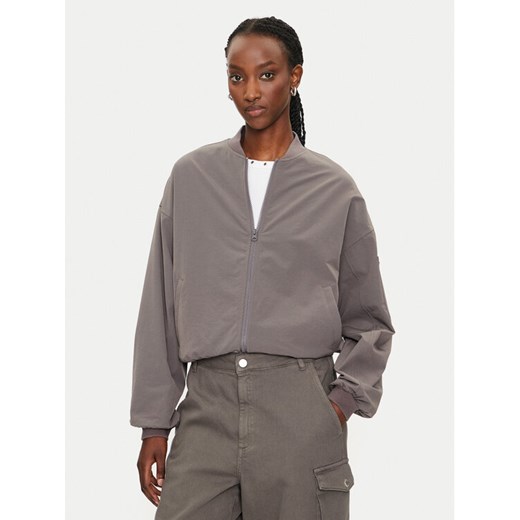 Noisy May Kurtka bomber Kirby 27028805 Szary Regular Fit ze sklepu MODIVO w kategorii Kurtki damskie - zdjęcie 182614750