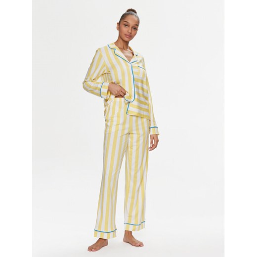 DKNY Piżama YI80003 Żółty Regular Fit ze sklepu MODIVO w kategorii Piżamy damskie - zdjęcie 182615193