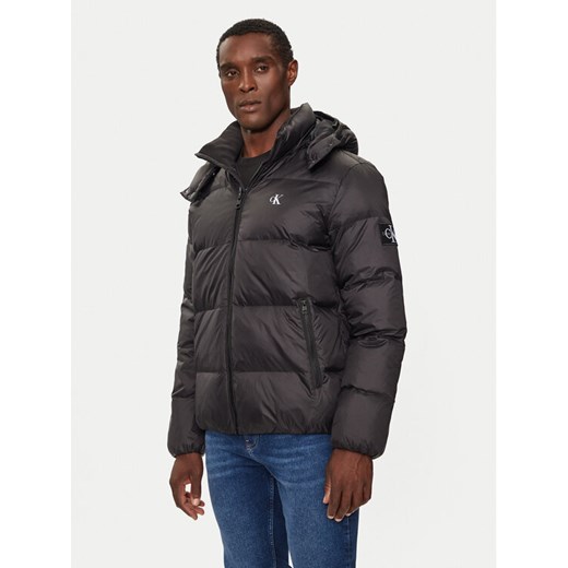 Calvin Klein Jeans Kurtka puchowa Essentials J30J325946 Czarny Regular Fit ze sklepu MODIVO w kategorii Kurtki męskie - zdjęcie 182615570