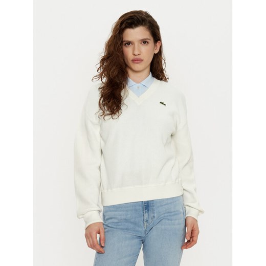 Lacoste Sweter AF5622 Écru Regular Fit ze sklepu MODIVO w kategorii Swetry damskie - zdjęcie 182615870