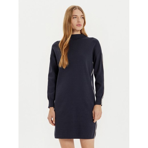 Tatuum Sukienka dzianinowa Cora T2420.198B Granatowy Relaxed Fit ze sklepu MODIVO w kategorii Sukienki - zdjęcie 182615874