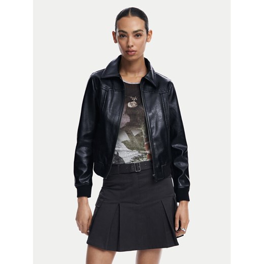 Desigual Kurtka z imitacji skóry Helsinki 24WWEW35 Czarny Regular Fit ze sklepu MODIVO w kategorii Kurtki damskie - zdjęcie 182616080