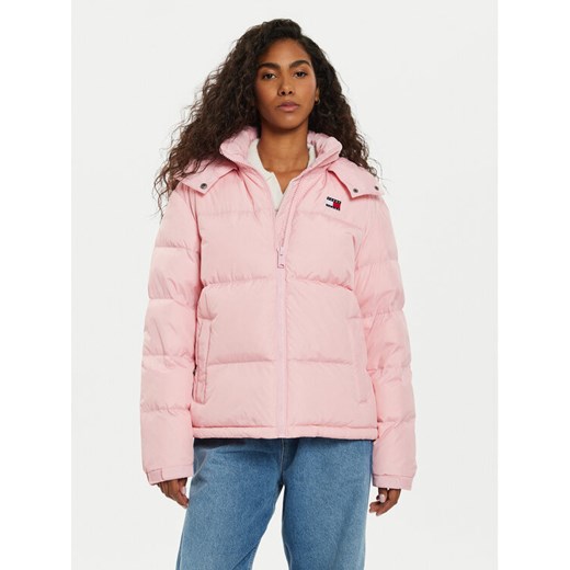 Tommy Jeans Kurtka puchowa Alaska DW0DW18610 Różowy Regular Fit ze sklepu MODIVO w kategorii Kurtki damskie - zdjęcie 182617372