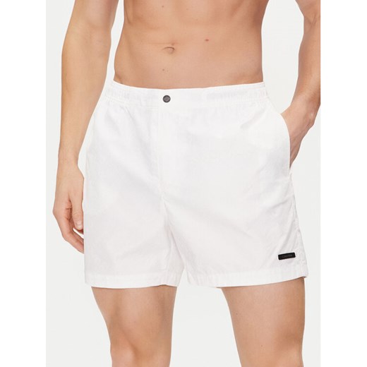 Calvin Klein Swimwear Szorty kąpielowe KM0KM00943 Biały Regular Fit ze sklepu MODIVO w kategorii Kąpielówki - zdjęcie 182617604