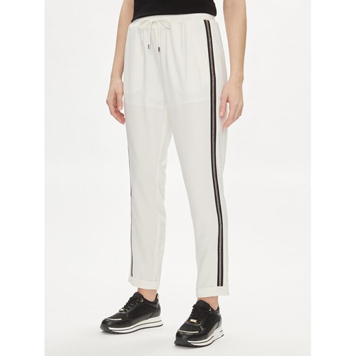 Liu Jo Sport Spodnie dresowe TA4088 TS423 Écru Regular Fit ze sklepu MODIVO w kategorii Spodnie damskie - zdjęcie 182617764