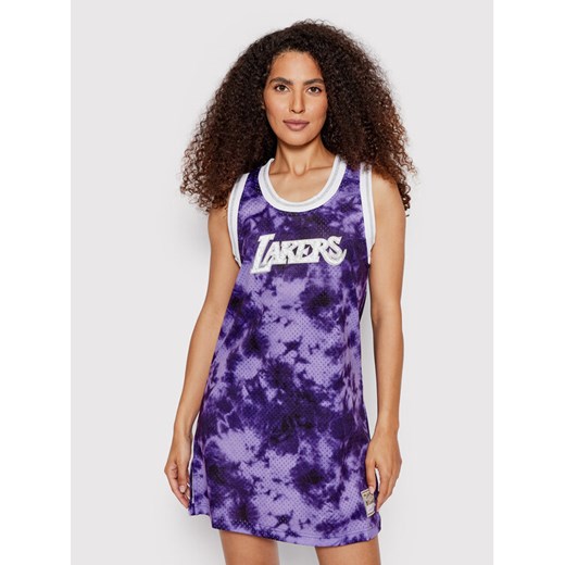 Mitchell & Ness Sukienka codzienna TDRSLF19018 Fioletowy Regular Fit ze sklepu MODIVO w kategorii Sukienki - zdjęcie 182620432