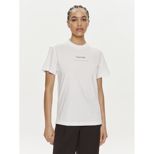 Calvin Klein T-Shirt Multi Logo K20K207215 Biały Regular Fit ze sklepu MODIVO w kategorii Bluzki damskie - zdjęcie 182621031