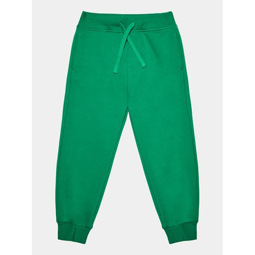 United Colors Of Benetton Spodnie dresowe 3V0KCF044 Zielony Regular Fit ze sklepu MODIVO w kategorii Spodnie chłopięce - zdjęcie 182621153