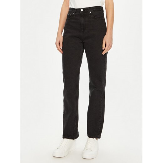 Calvin Klein Jeans Jeansy J20J224505 Czarny Straight Fit ze sklepu MODIVO w kategorii Jeansy damskie - zdjęcie 182621230