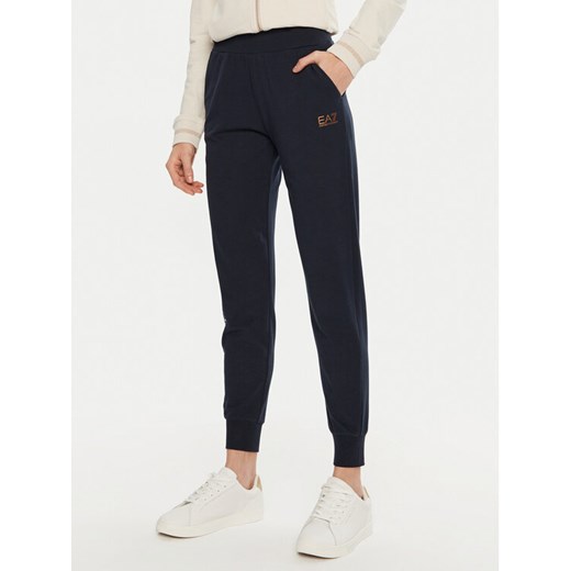 EA7 Emporio Armani Spodnie dresowe 8NTP85 TJTXZ 1562 Granatowy Regular Fit ze sklepu MODIVO w kategorii Spodnie damskie - zdjęcie 182621294