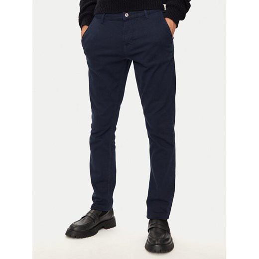 Mustang Chinosy Oakland 1015540 Granatowy Skinny Fit ze sklepu MODIVO w kategorii Spodnie męskie - zdjęcie 182621524