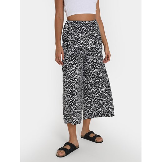 Brave Soul Kuloty LTRW-225SUMARA Czarny Straight Fit ze sklepu MODIVO w kategorii Spodnie damskie - zdjęcie 182622621