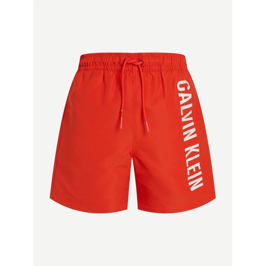 Calvin Klein Swimwear Szorty kąpielowe KV0KV00053 Czerwony Regular Fit ze sklepu MODIVO w kategorii Kąpielówki chłopięce - zdjęcie 182622883