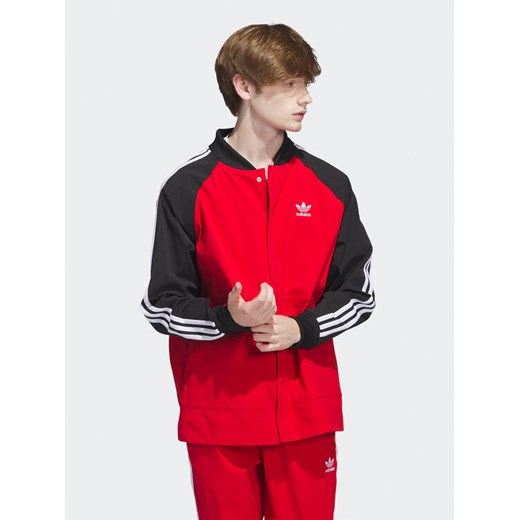 adidas Kurtka bomber IC5542 Czerwony Regular Fit ze sklepu MODIVO w kategorii Kurtki męskie - zdjęcie 182624593
