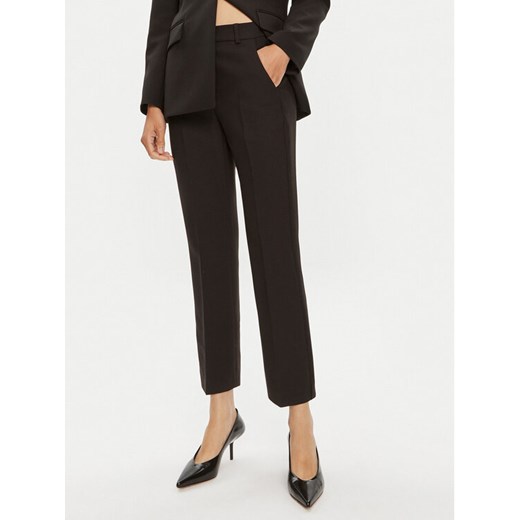 Weekend Max Mara Spodnie materiałowe Freda 2425136031 Czarny Regular Fit ze sklepu MODIVO w kategorii Spodnie damskie - zdjęcie 182625591