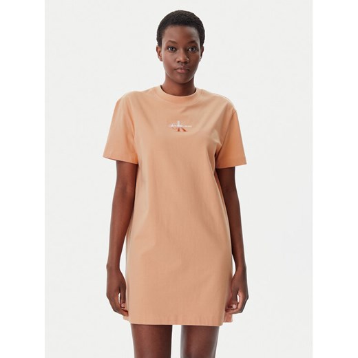 Calvin Klein Jeans Sukienka codzienna Gradient Monologo J20J225273 Koralowy Relaxed Fit ze sklepu MODIVO w kategorii Sukienki - zdjęcie 182626340