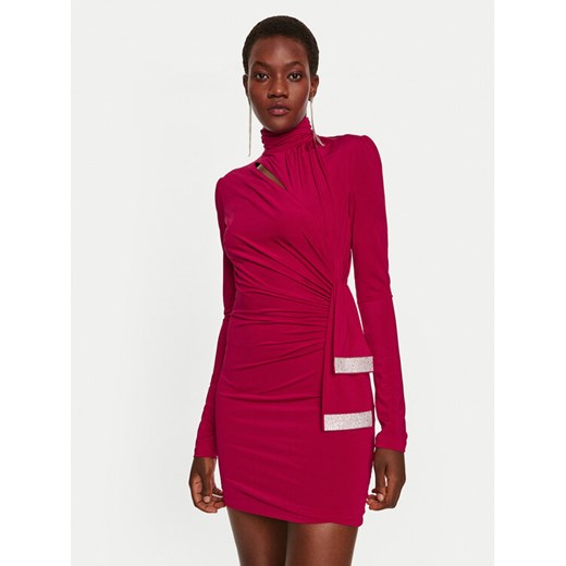 Simona Corsellini Sukienka koktajlowa A24CEAB053 Czerwony Slim Fit ze sklepu MODIVO w kategorii Sukienki - zdjęcie 182626874