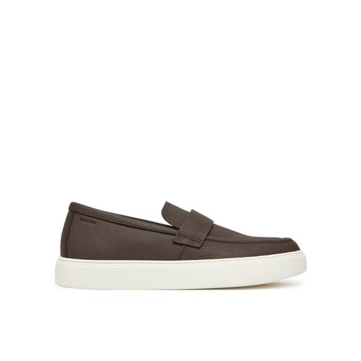Calvin Klein Sneakersy Moccasin Lth Unlined HM0HM01813 Brązowy ze sklepu MODIVO w kategorii Buty sportowe męskie - zdjęcie 182626962