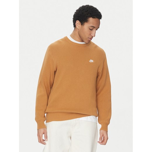 Nike Sweter FQ2912 Brązowy Regular Fit ze sklepu MODIVO w kategorii Swetry męskie - zdjęcie 182627974