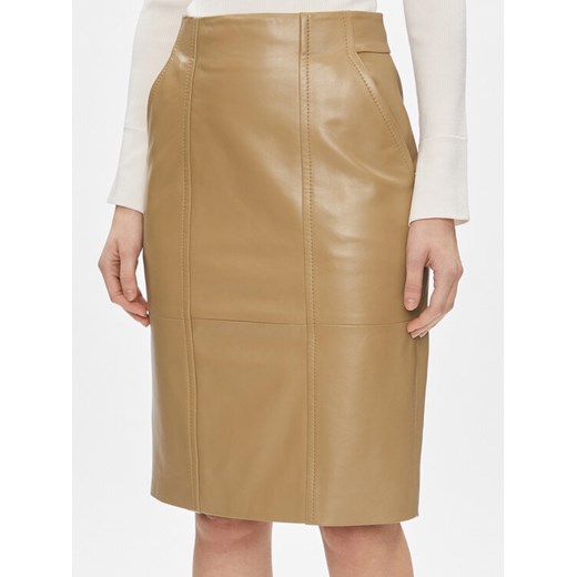 Boss Spódnica skórzana Seleni 50505502 Beżowy Slim Fit ze sklepu MODIVO w kategorii Spódnice - zdjęcie 182628001
