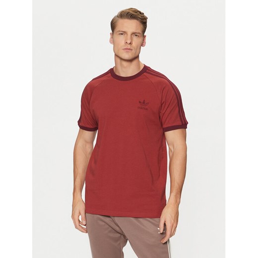 adidas T-Shirt adicolor Classics 3-Stripes JN7019 Czerwony Slim Fit ze sklepu MODIVO w kategorii T-shirty męskie - zdjęcie 182630110
