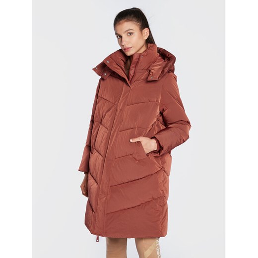 Calvin Klein Kurtka zimowa K20K204690 Pomarańczowy Regular Fit ze sklepu MODIVO w kategorii Kurtki damskie - zdjęcie 182630473